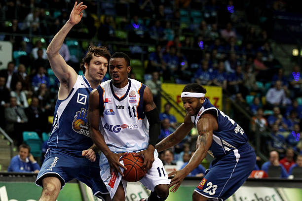 队的两大核 队的两大核